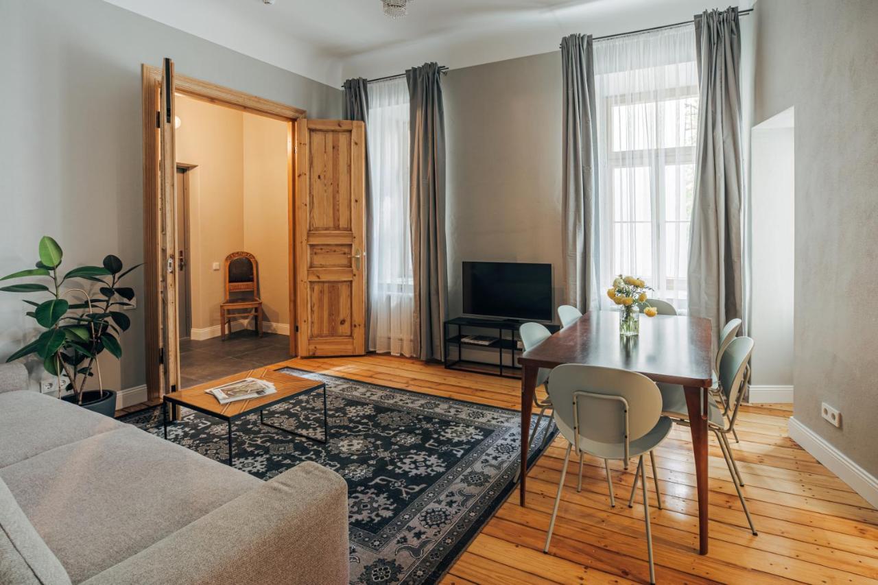 Constantine Apartments Рига Экстерьер фото