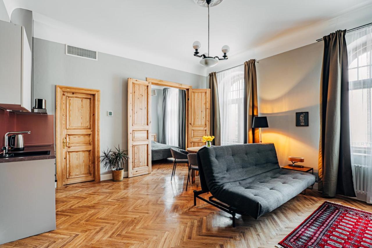 Constantine Apartments Рига Экстерьер фото