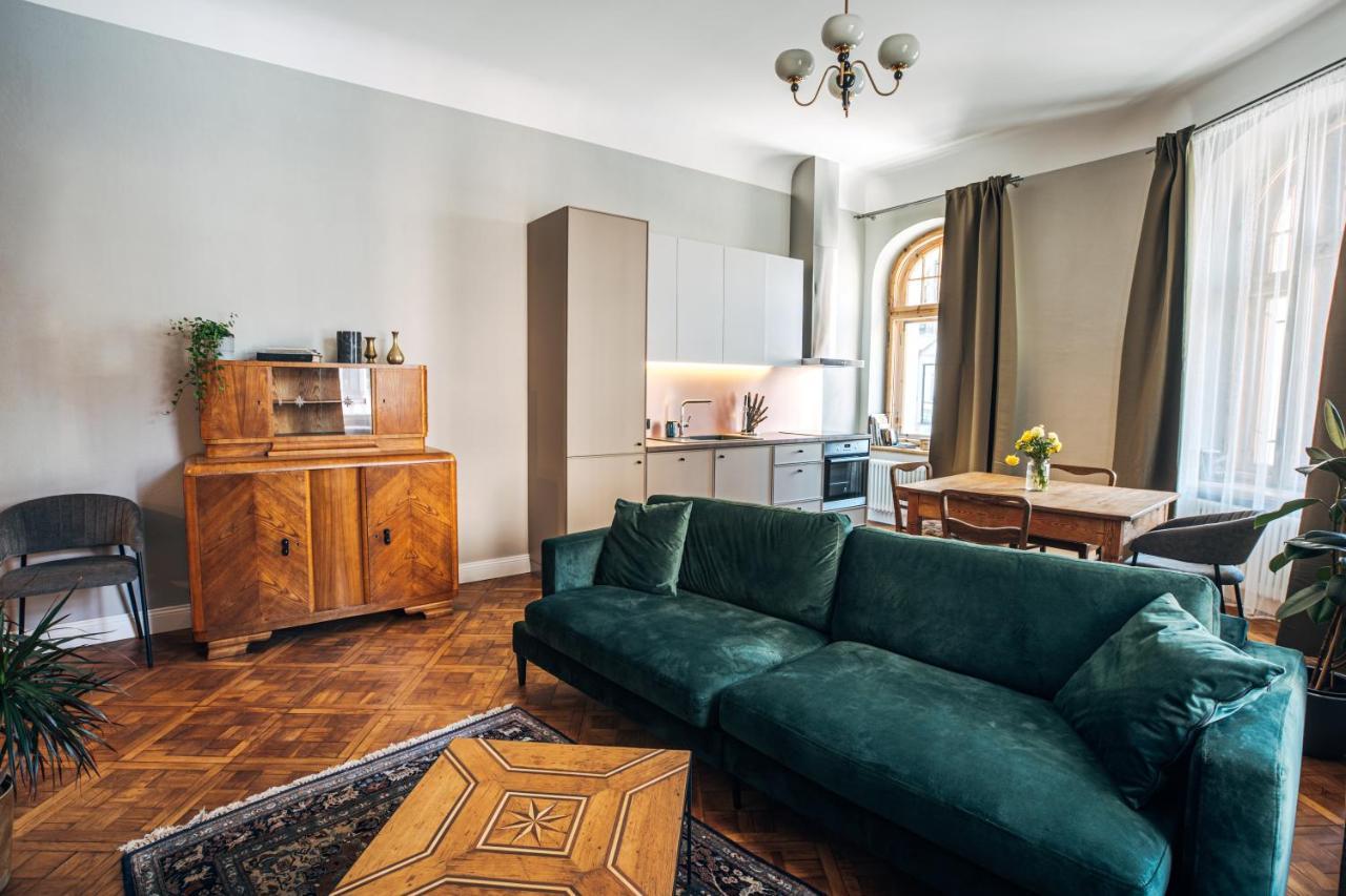 Constantine Apartments Рига Экстерьер фото